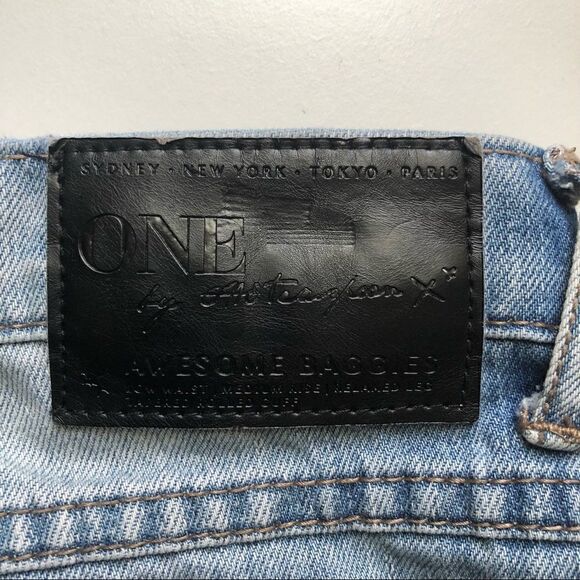 One teaspoon medium blue wash denim jeans relaxed leg distressed jeans - Picture 11 of 11